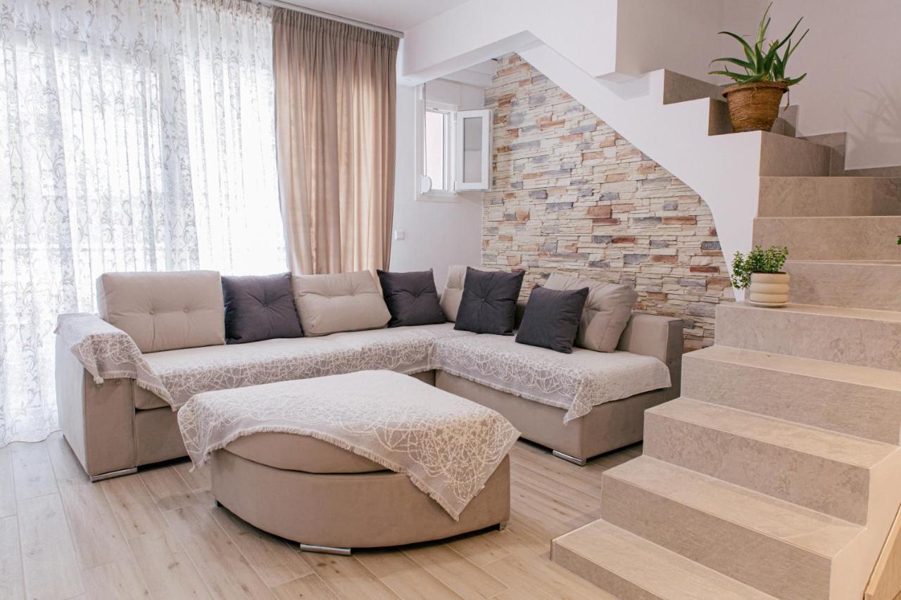 Anastasia'S Apartment Ioannina Bagian luar foto